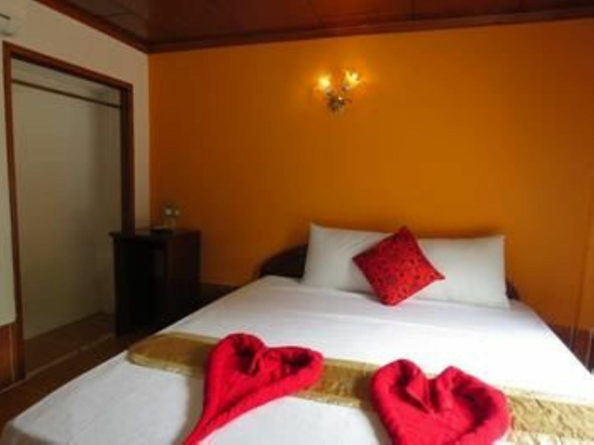 Hotel Two Easy Bungalow Sihanoukville Esterno foto