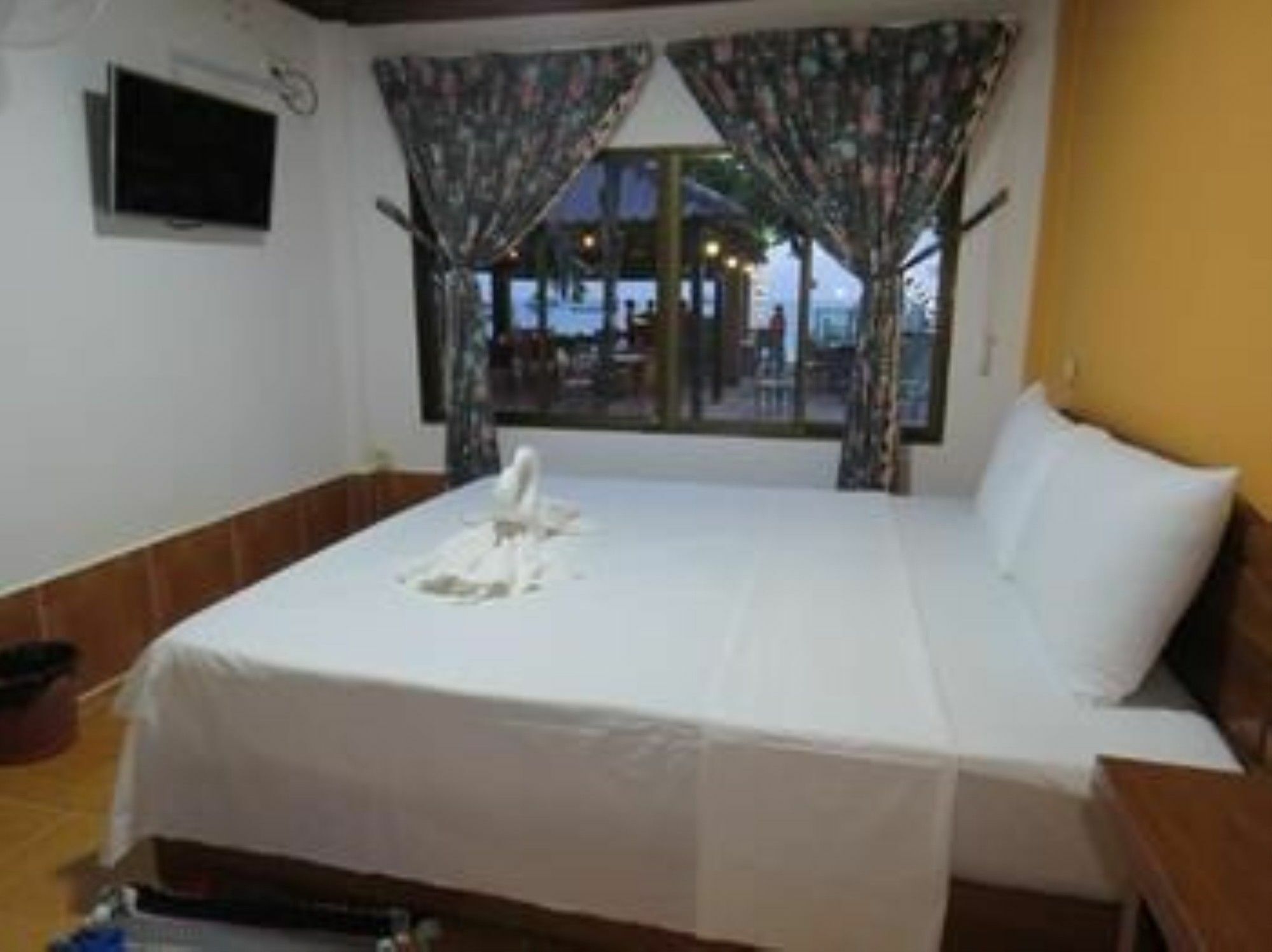 Hotel Two Easy Bungalow Sihanoukville Esterno foto