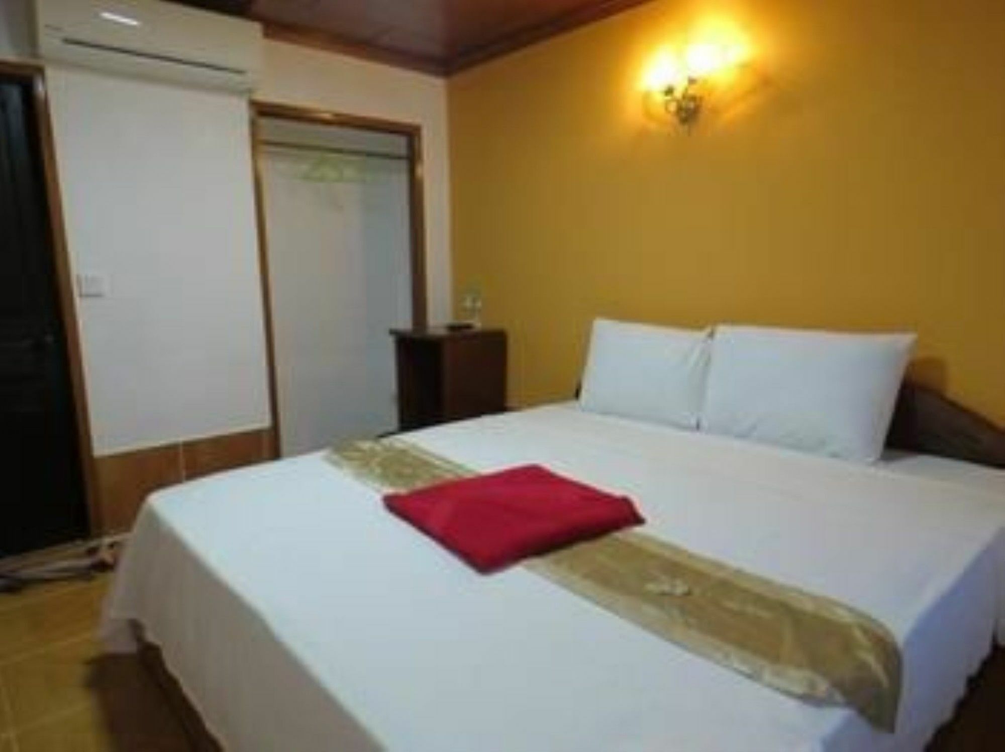 Hotel Two Easy Bungalow Sihanoukville Esterno foto