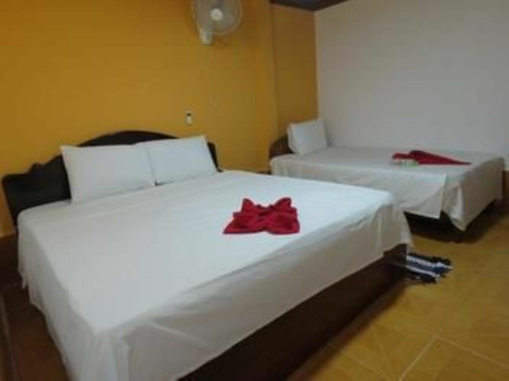 Hotel Two Easy Bungalow Sihanoukville Esterno foto