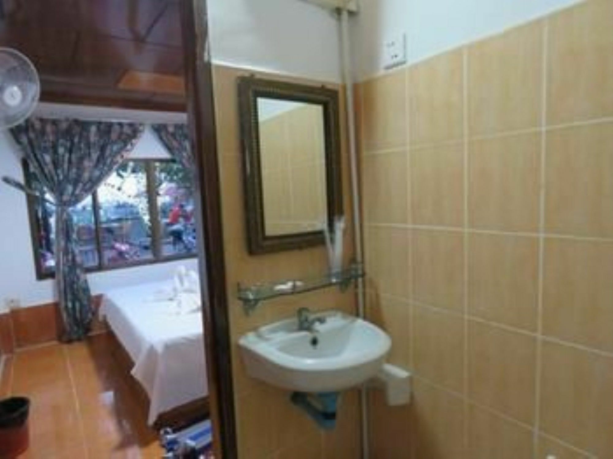 Hotel Two Easy Bungalow Sihanoukville Esterno foto